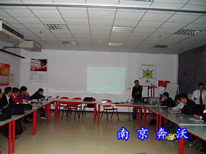 某國外大型連鎖超市-提供發(fā)電機組技術(shù)培訓(xùn)及服務(wù)?。▓D）